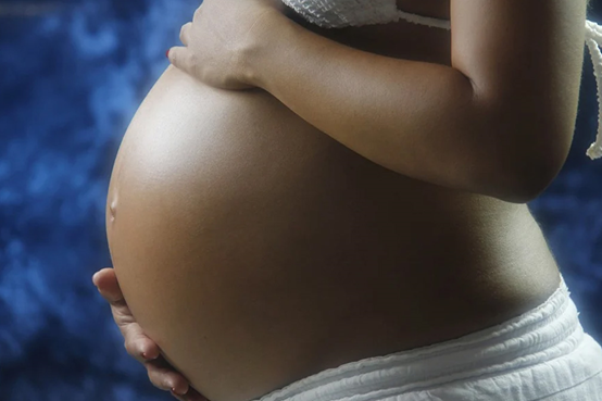 试管代怀期间胸口堵的慌，原因与应对策略